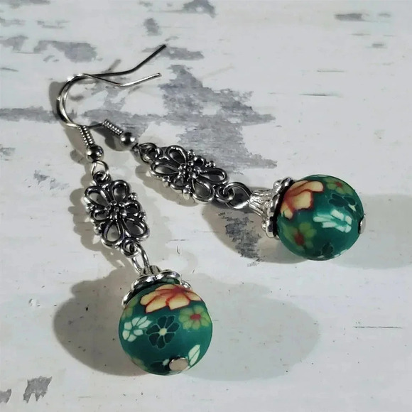 Handcrafted Fimo Clay Green Yellow Red Flower Beads Antique Silver Earrings - Picture 5 of 6